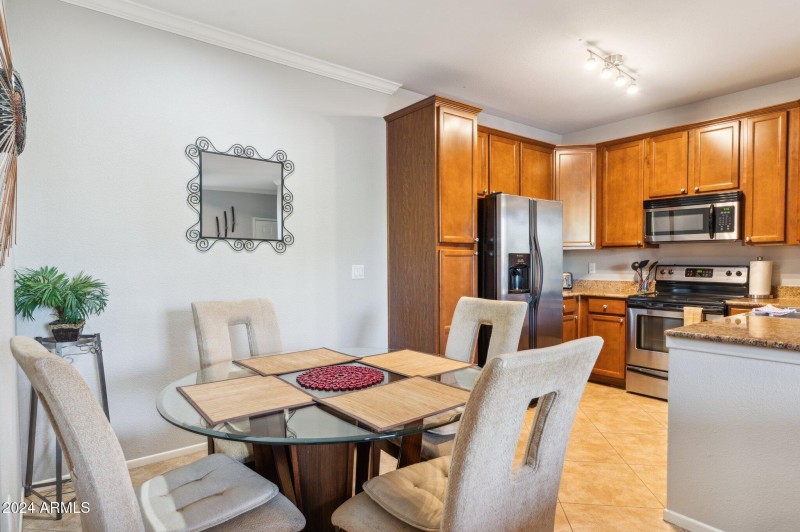Dining into kitchen
