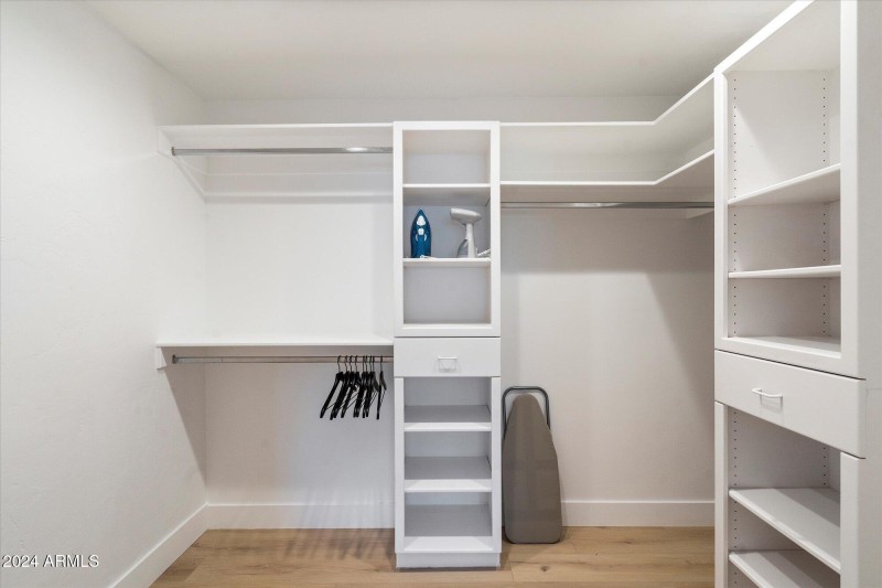 Secondary Master Bedroom Closet