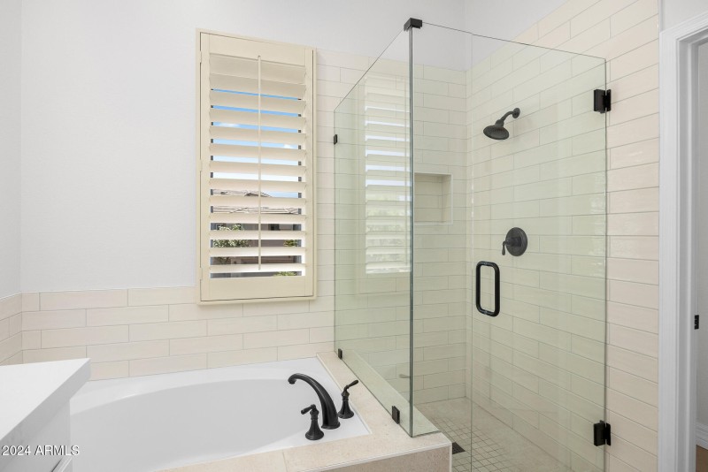 PRIMARY BATHRM - SHOWER & TUB