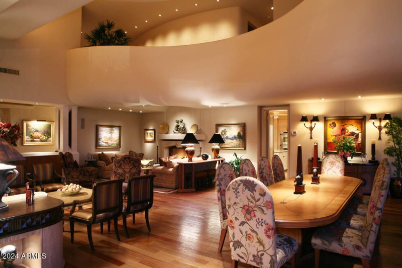 63' x 34'9" Great Room