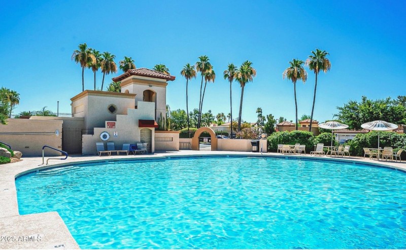 HEATED COMMUNITY COMMUNITY POOL 2