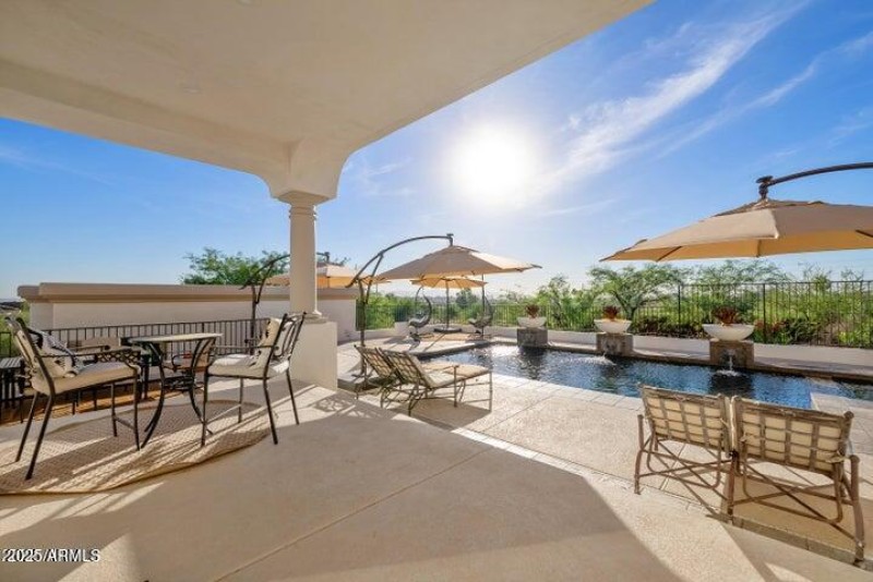 Multiple spaces for relaxing