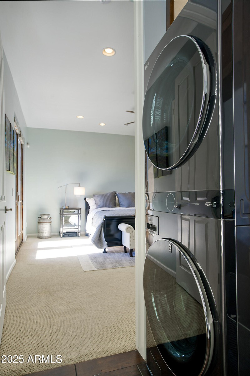 Full size washer/Dryer