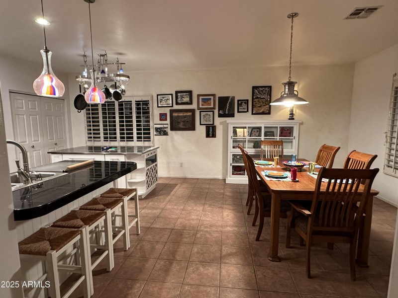 Kitchen & Dining Room