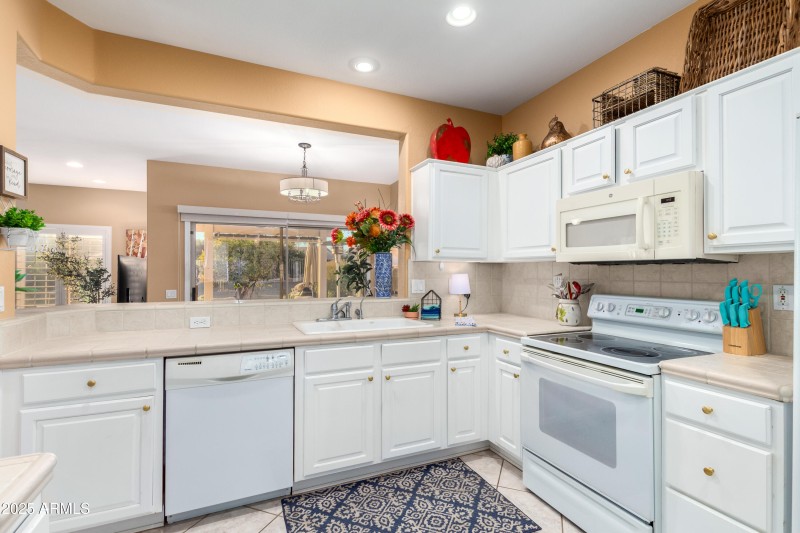 0008-23 - Sundown 17724