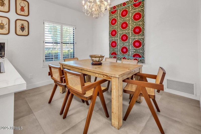 Casual Dining