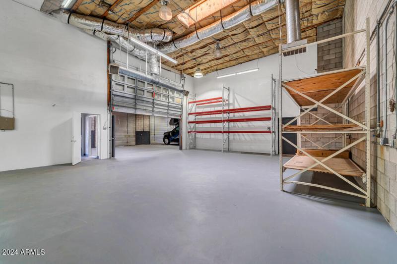 7809 N 68th Ave-27