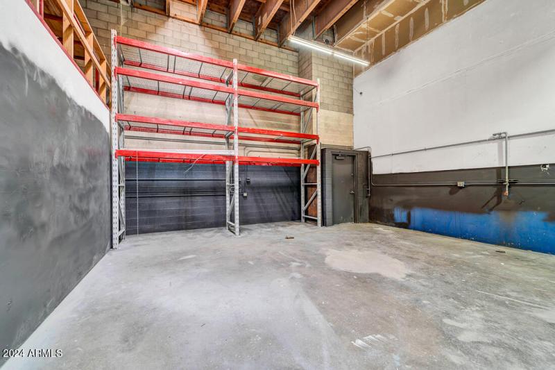7809 N 68th Ave-22