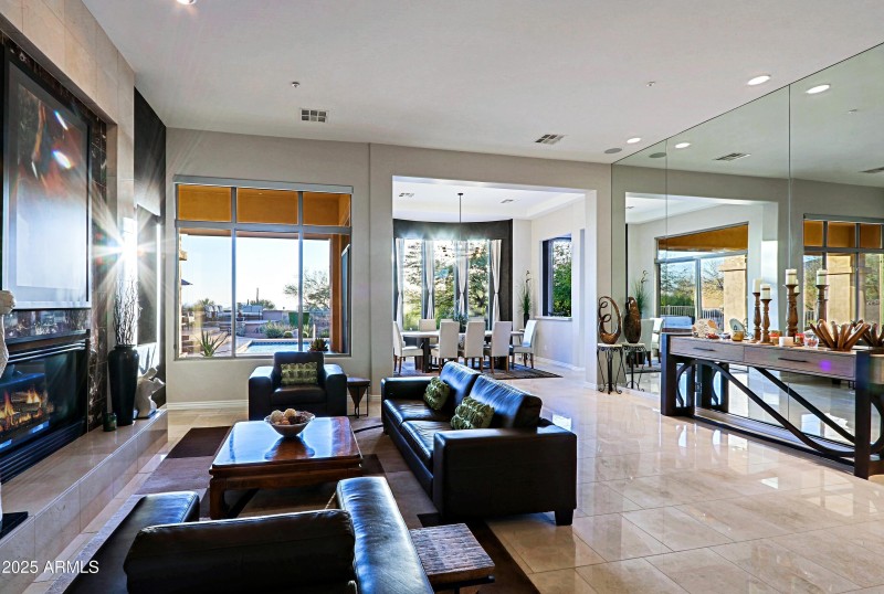 Living and Dining Room 6