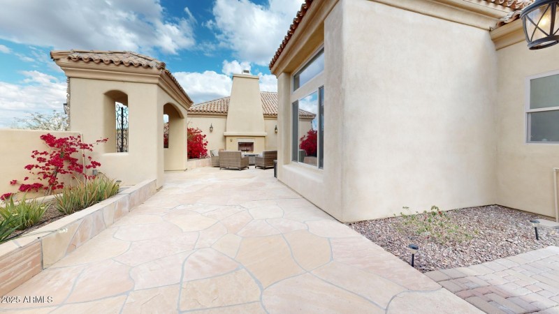 24205-N-65th-Ave-Garage