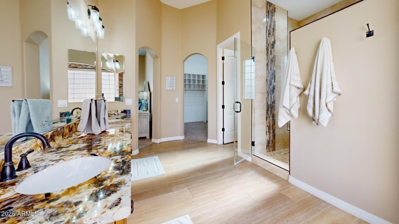 24205-N-65th-Ave-Bathroom 5