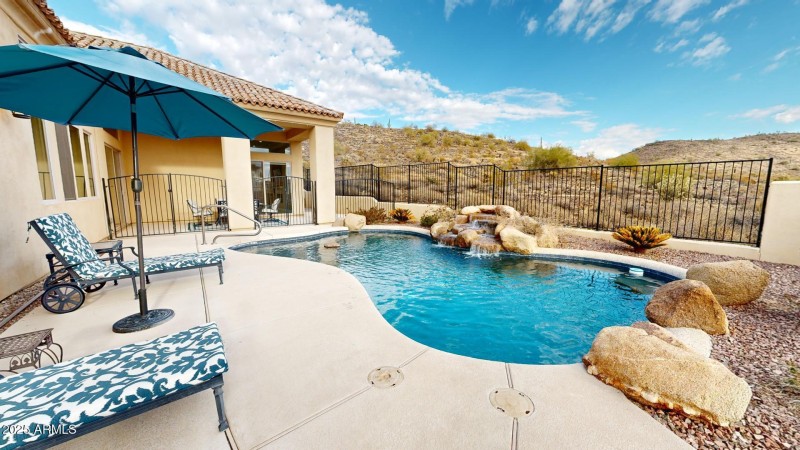 24205-N-65th-Ave-01212025_102455