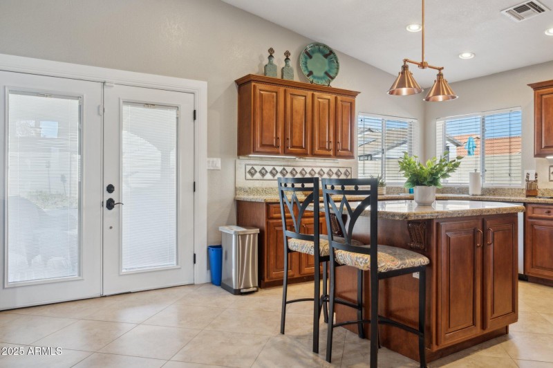 5-web-or-mls-4002-w-questa-dr