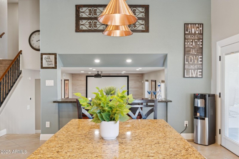 6-web-or-mls-4002-w-questa-dr