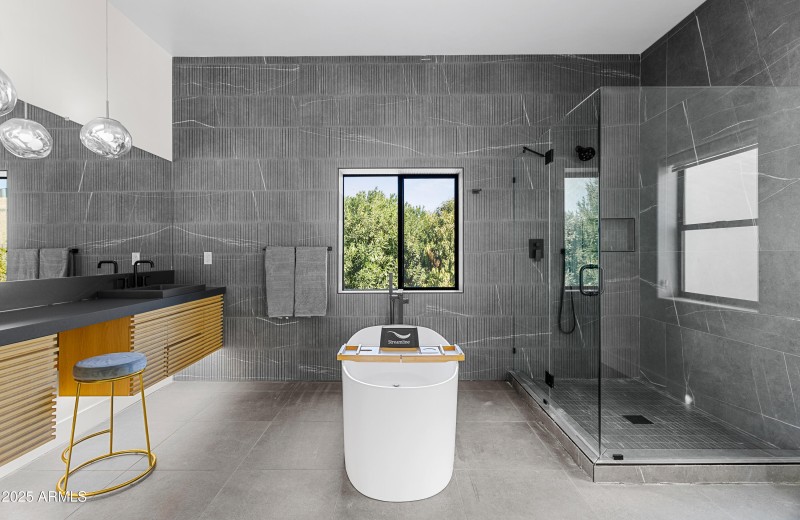 PropertyImageCo_8417ECactusRd_WEB-8