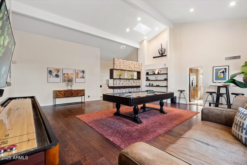 23-16_AustinDSC01081