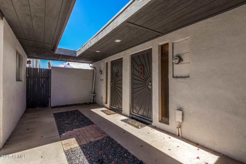 0005-05 - Indian School