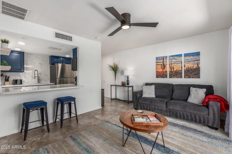 0010-09 - Indian School