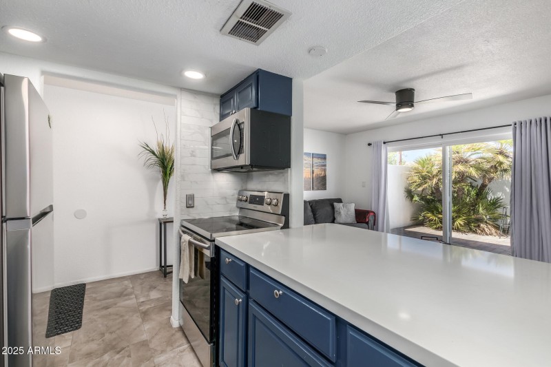 0013-13 - Indian School