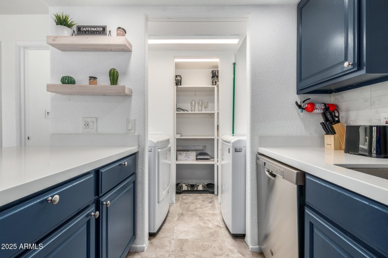 0018-17 - Indian School