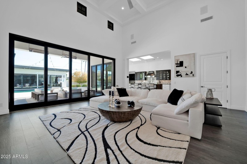 A7B15CB7-7AE6-4036-8374-22EBA0177835