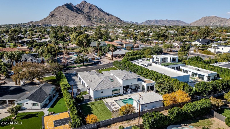 8F7D1028-EEF1-4B94-8EA7-9F6F594F86CA