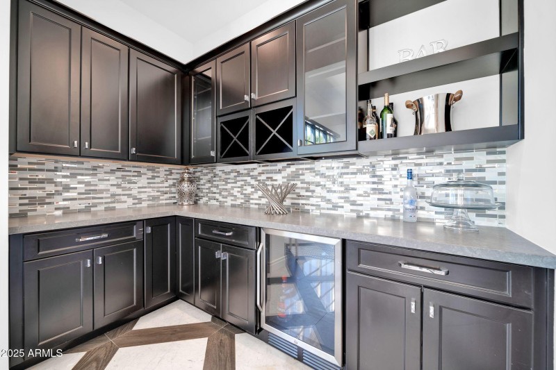 3A95BB74-7098-47F0-AAA8-5A2040924536