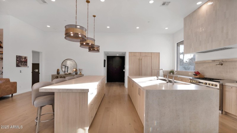 17-web-or-mls-P1228857