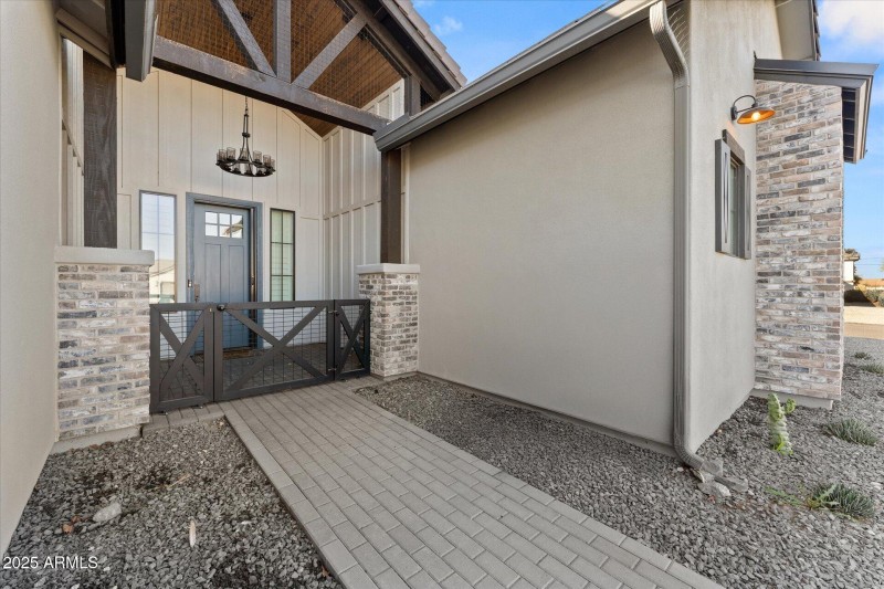 06-006-front-exterior