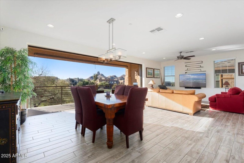 12-10260 E White Feather Ln