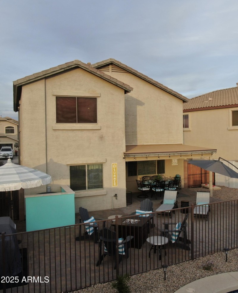 DRINKS BY THE FIRE PIT