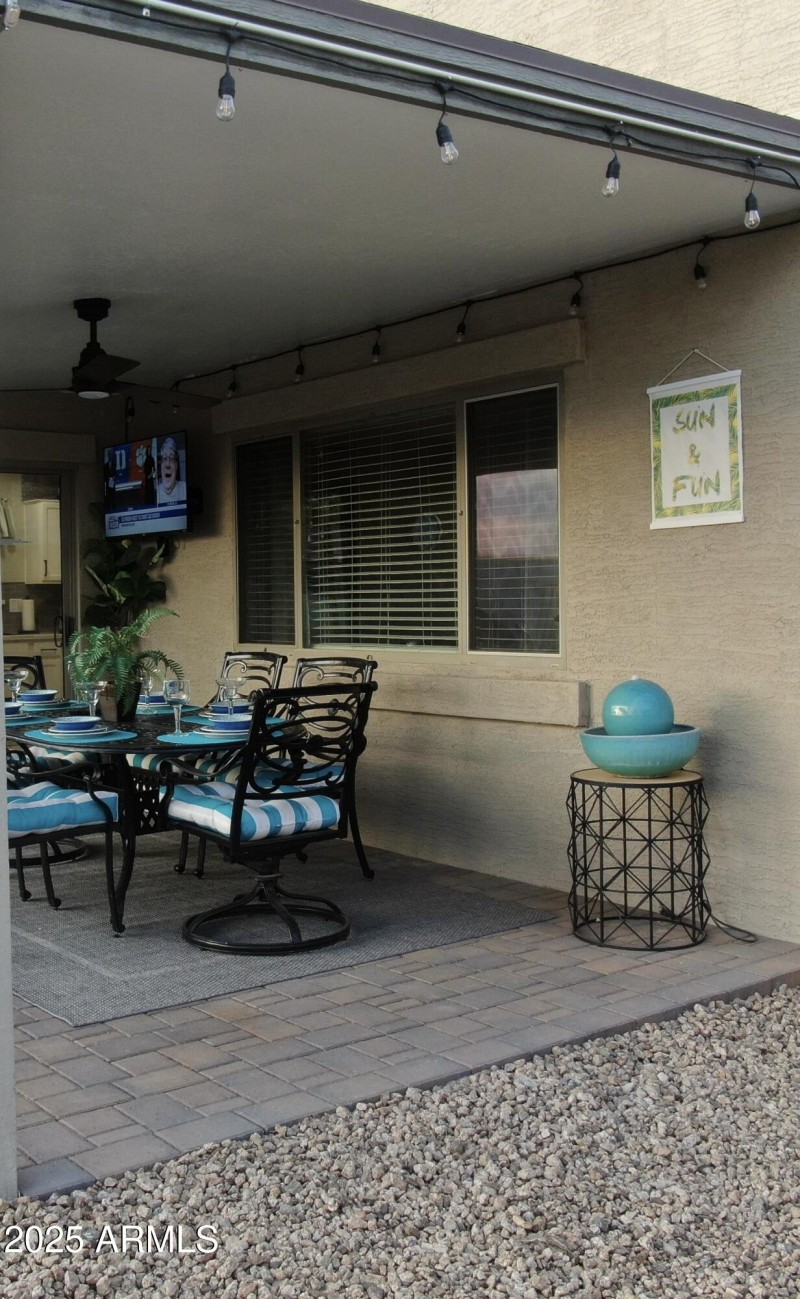 PATIO TV, LETS WATCH SOME FOOTBALL