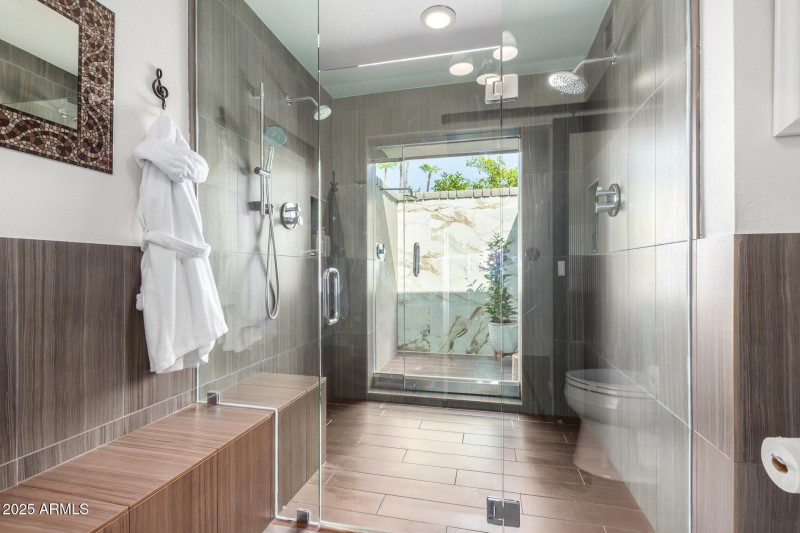 Primary Suite Bathroom