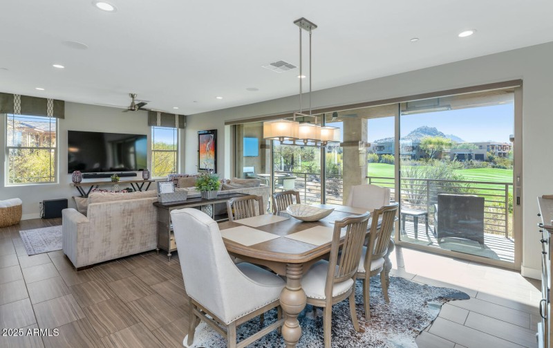 10260 E White Feather Ln