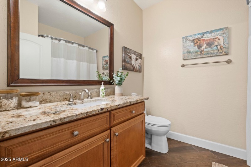 15-Bathroom