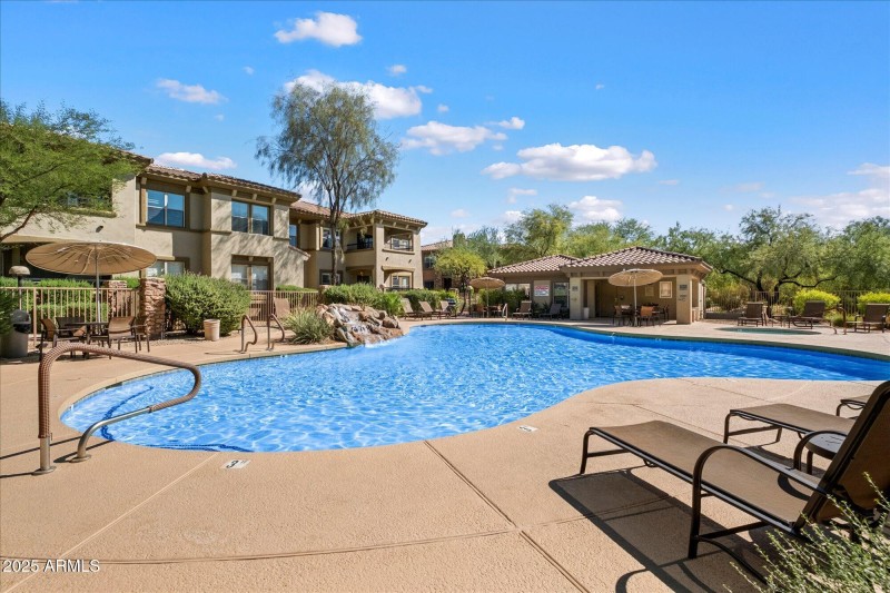 28-Community Pool