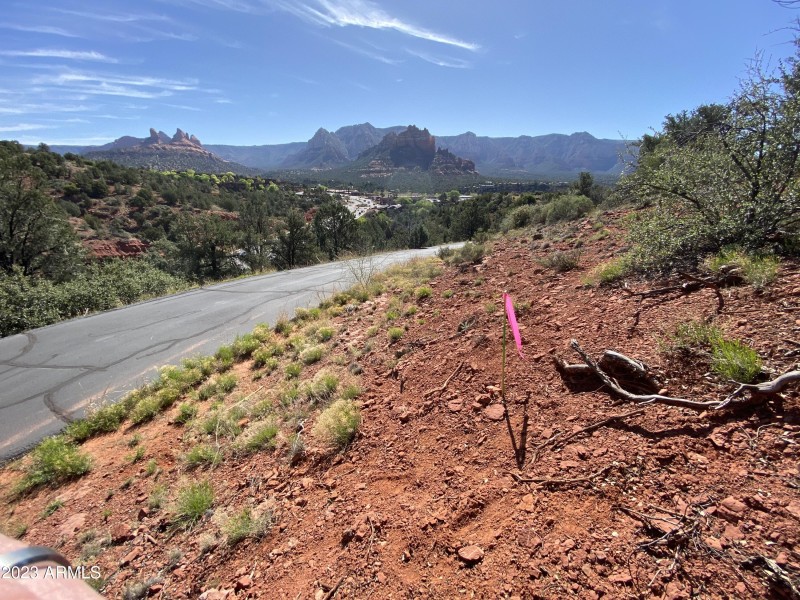 33257456-705F-42F7-A93F-DDFBBE7A6E61