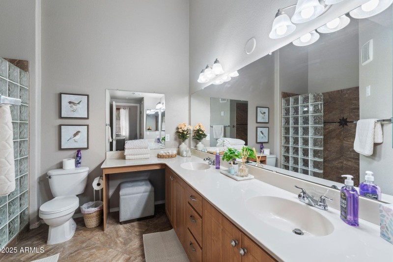 013__10136 E Southern Ave UNIT 2037