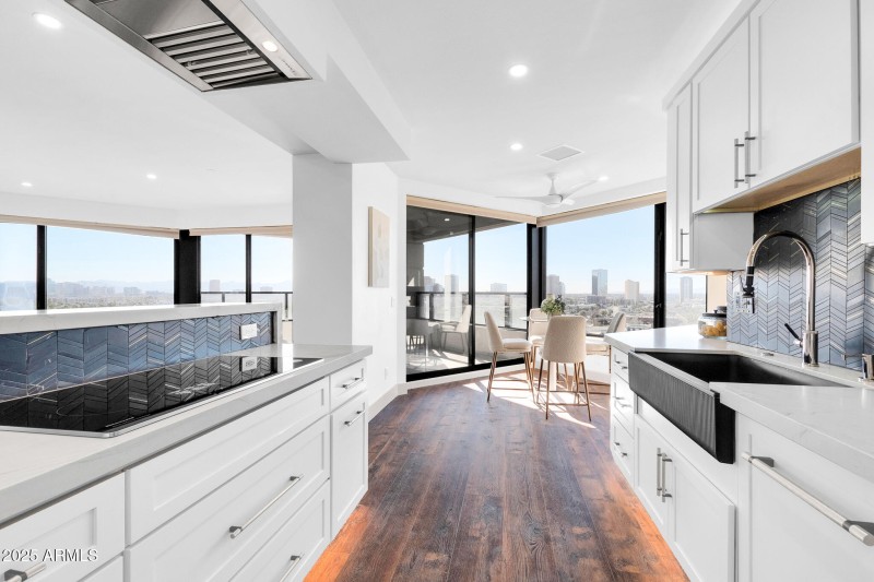 1040 E Osborn unit 1004-18