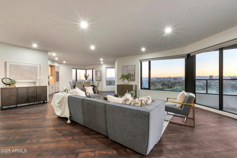 1040 E Osborn Twilight-9