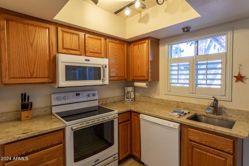 Scottsdale Condo BnB-13