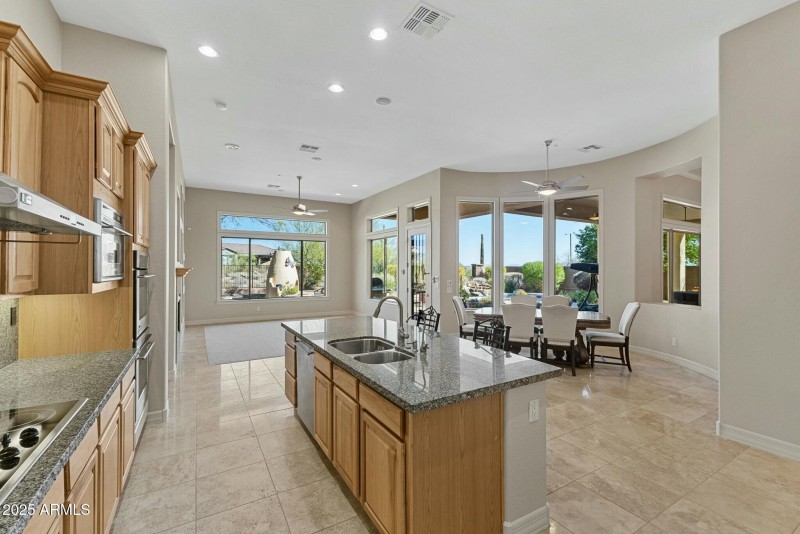 41601 N River Bend Rd