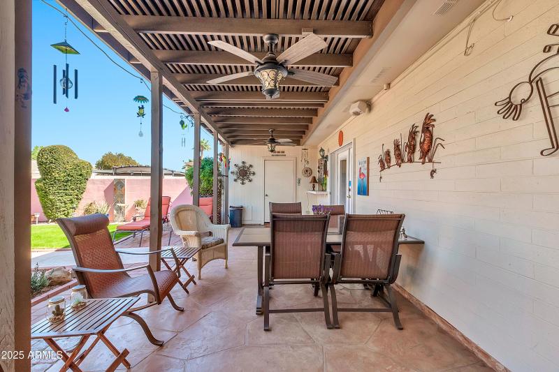 8230 E Valley Vista Dr-35