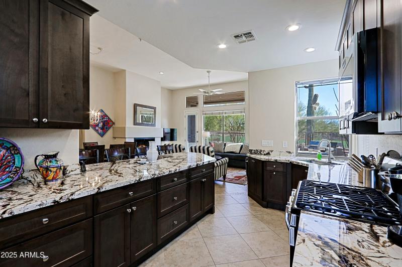 Kitchen 4