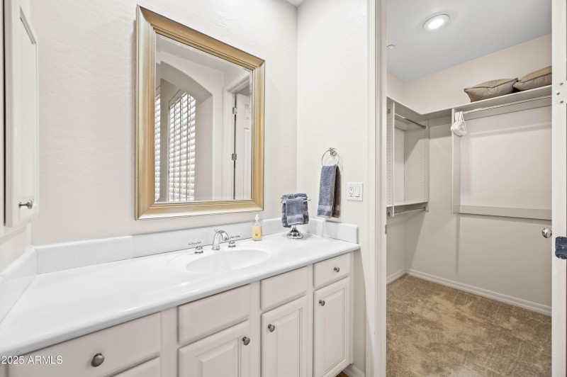 11479 E Beck Lane Scottsdale 85255-44