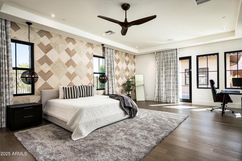 Comfortable and elegant Master Bedroom