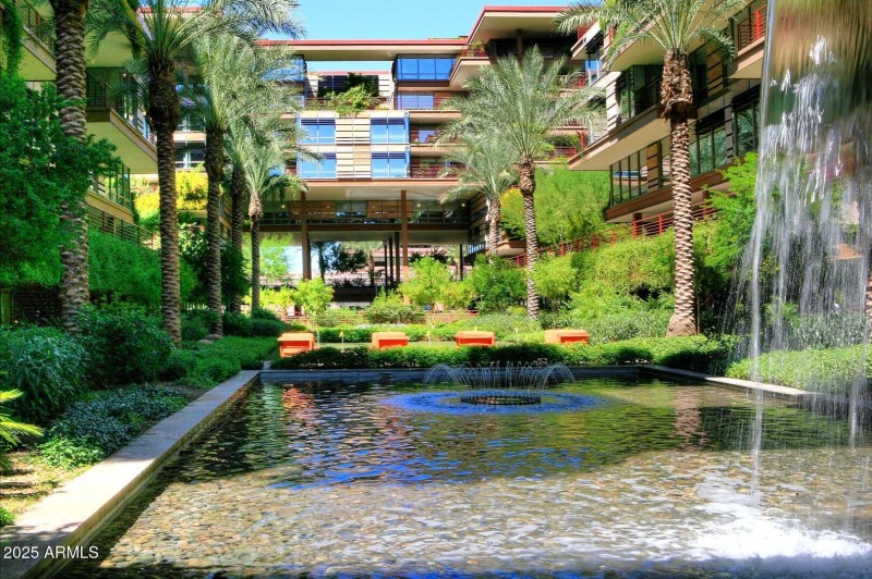 Camel View-Community Waterfall