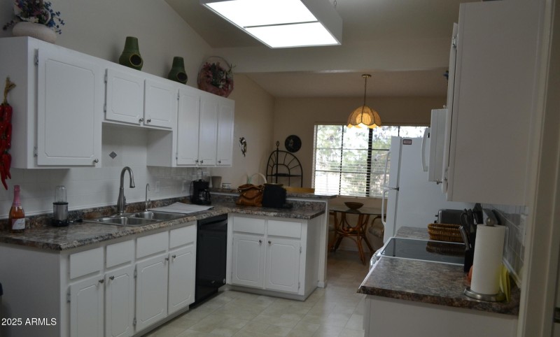 Listing_Kitchen25d3c