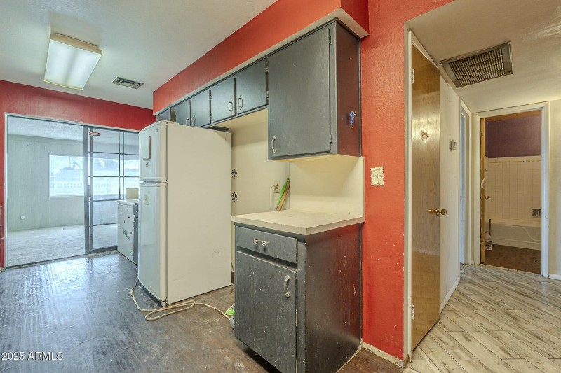 Unit 1 Kitchen