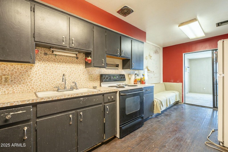 Unit 1 Kitchen